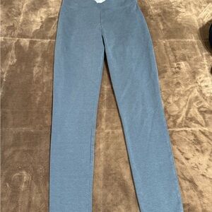 Woman’s size small Abercrombie and Fitch leggings
